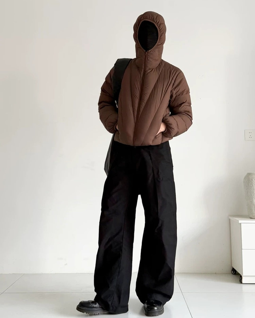 Radiant Quilt Hooded Down Jacket Coffee 着用