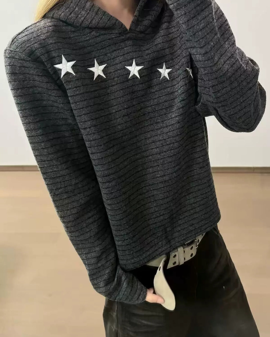 Star Line Stripe Hoodie 着用